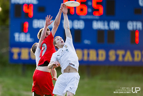 Nighthawks_Stags_20140524_194133_JBP00373