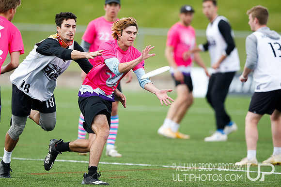 Day 2 of USA Ultimate 2022 D-III College Championships