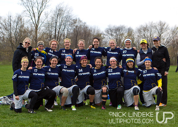 Team Photo - Great Lakes Regionals - USAU 2014 College Series
