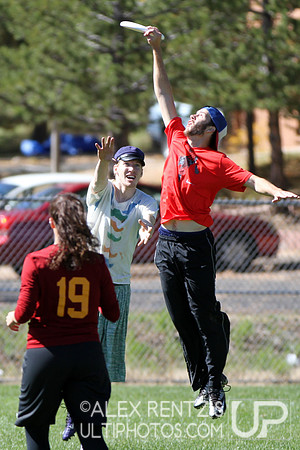 Semis Action at UltiFest 2014 held in Flagstaff, Arizona Oct 11-12