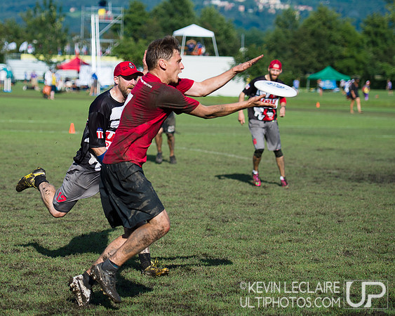 Monday WUCC 2014 Pool Play Action
