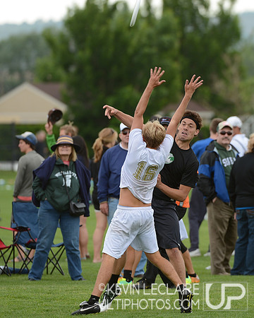 2012 USAU D-I College Championships Friday Round 1 Action