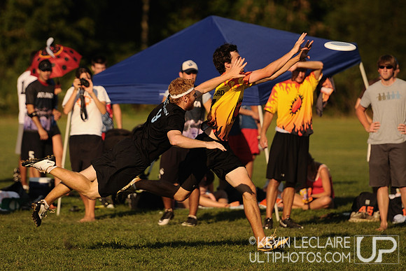 Saturday Elite Open division action -- Chesapeake Open 2010
