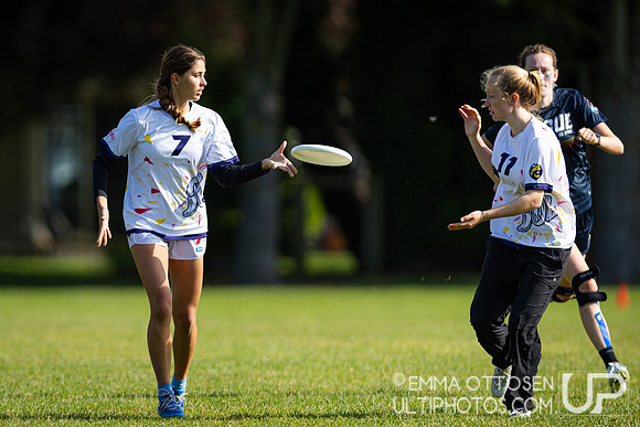 Saturday full coverage from USAU D-I College Championships, UC Santa Cruz vs UC Davis