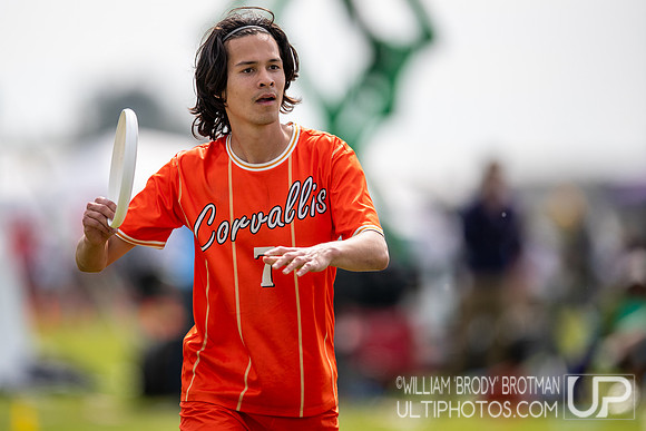 Day 1 of the USA Ultimate D-I College Championships