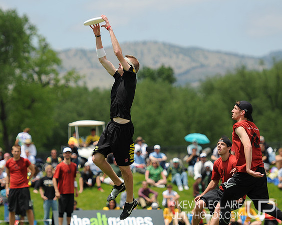 Open Semis - CUT v Iowa - 2011 College Championships