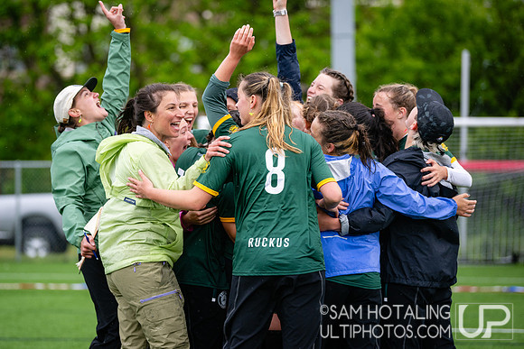 Quarterfinals at USAU DI College Championships