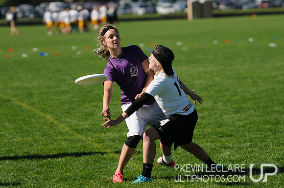 2012 USAU D-I College Championships Sunday Action