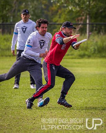 Edmonton, AB: Canadian Ultimate Seniors Championships 2025. Saturday, Aug. 16
