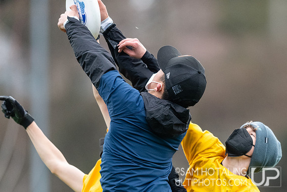Youth ultimate frisbee at Seven Hills Invite