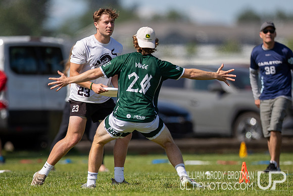 Day 2 of the USA Ultimate D-I College Championships