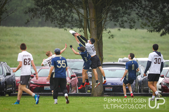 Saturday highlights from USAU D-III College Championships