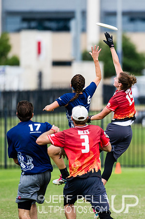 USAU_Nationals_2013_Friday_20131018_133448_JBP4879