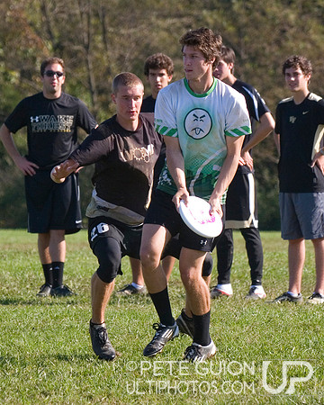 Sunday Round 1 Action -- 2011 Hucks off the Hilltop