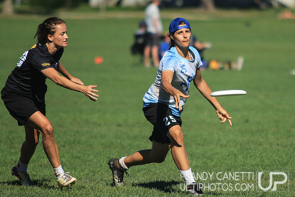Sunday Action - 2016 USAU Northeast Regionals