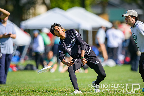 Saturday pool play at USAU D-I College Championships