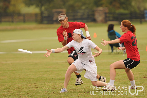 Sunday action at 2010 Capital Mixed Sectionals.