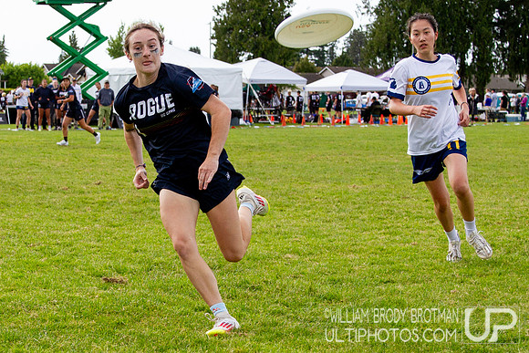 Day 1 of the USA Ultimate D-I College Championships