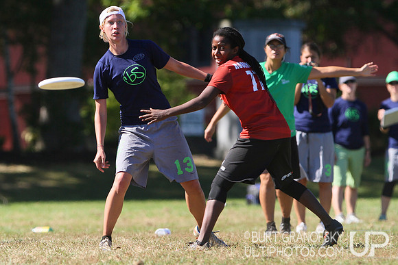 USAU NE Regionals 2013 -- Women's, Sunday Round 3
