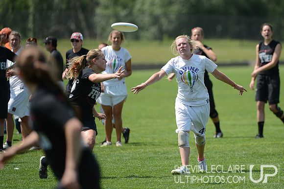 2012 USAU D-I College Championships Friday Action