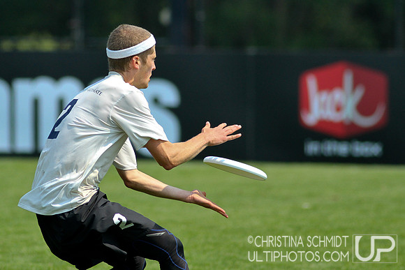 2012 USAU D-I College Championships Saturday Round 2 Action