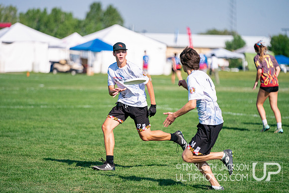 Pool play at 2024 USAU Youth Club Championship