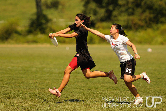 Sunday Elite Mixed Playoffs action -- Chesapeake Open 2010