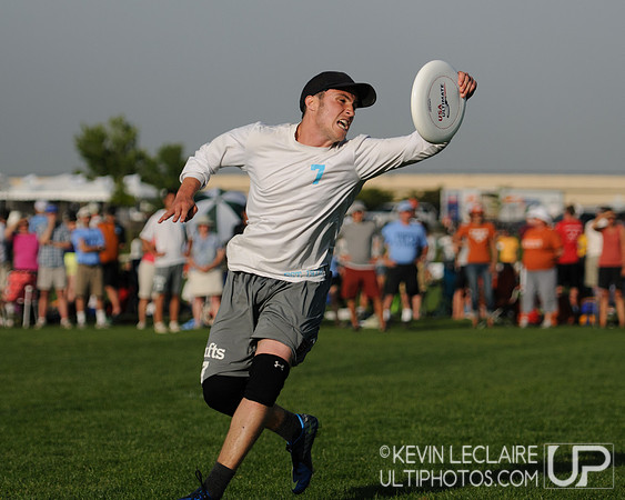 2012 USAU D-I College Championships Saturday Action