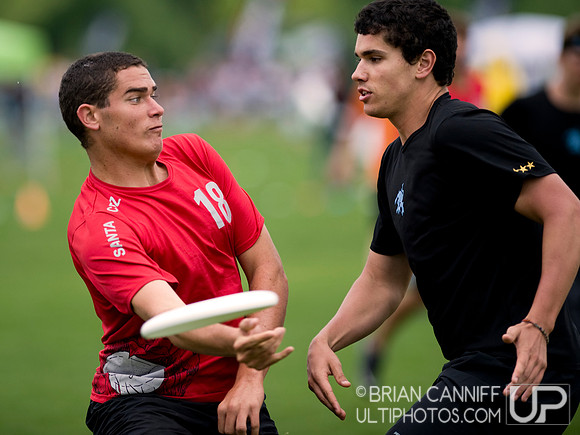Saturday 2:30pm round -- 2011 USAU College Championships