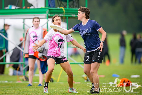 Round IV pool play at USAU D-III College Championships
