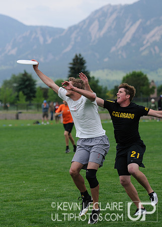2012 USAU D-I College Championships Friday Action