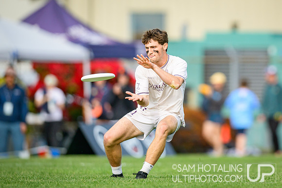 Carleton College CUT vs Massachusetts Zoodisc in semifinals at USAU D-I College Championships