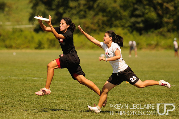 Sunday Elite Mixed Playoffs action -- Chesapeake Open 2010