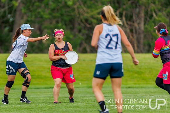 Hot Flash vs. Molly Grey