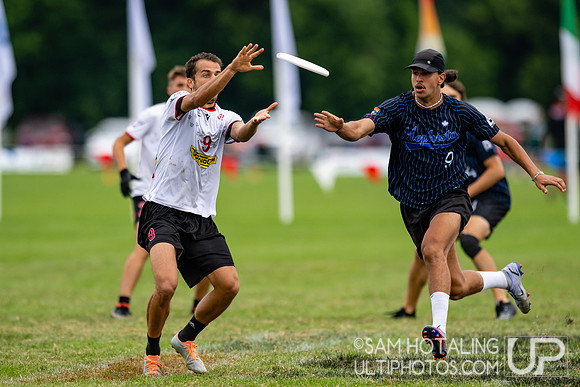 CUSB Open vs Mephisto in pool play at World Ultimate Club Championships