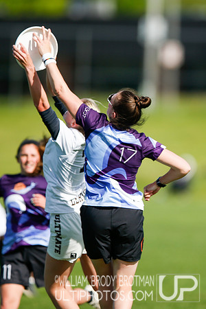 Day 2 of USA Ultimate 2022 D-III College Championships