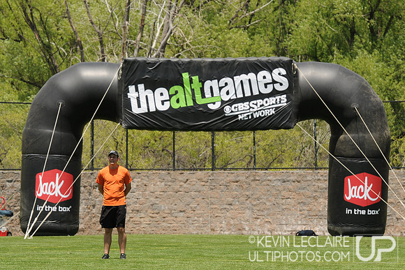Friday 12:30pm round -- 2011 USAU College Championships