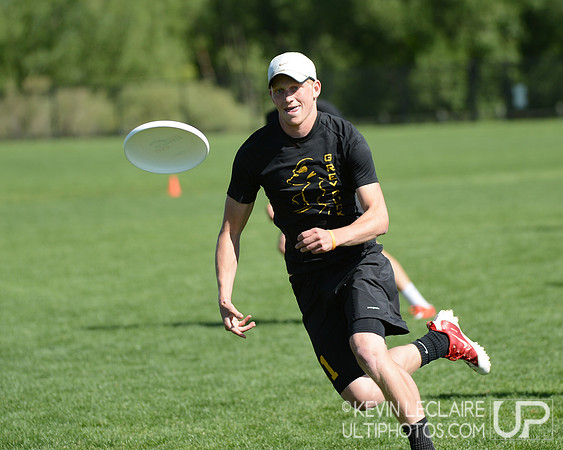 2012 USAU D-I College Championships Sunday Action