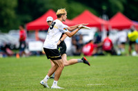 Melbourne Ellipsis vs Wildcats in pool play at World Ultimate Club Championships