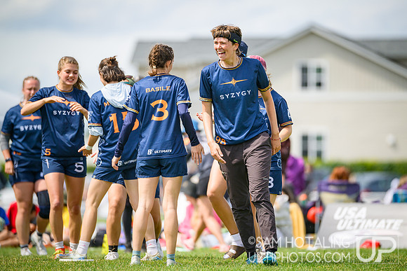 Stanford Superfly vs Carleton College-Syzygy in quarterfinals at USAU D-I College Championships