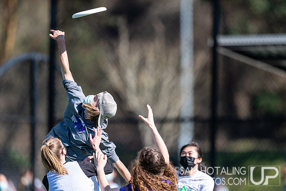 Youth ultimate frisbee at Seven Hills Invite