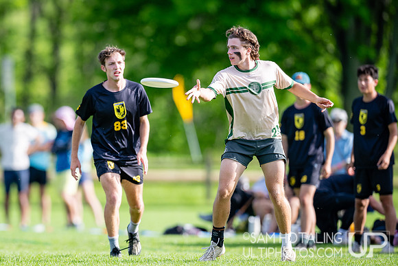 Men’s pool play at USAU DI College Championships