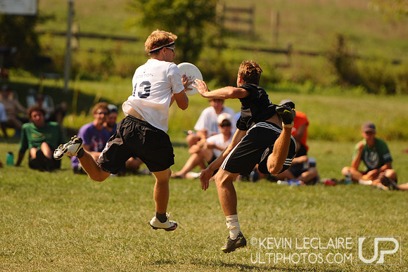 Sunday Elite Open Playoff action -- Chesapeake Open 2010