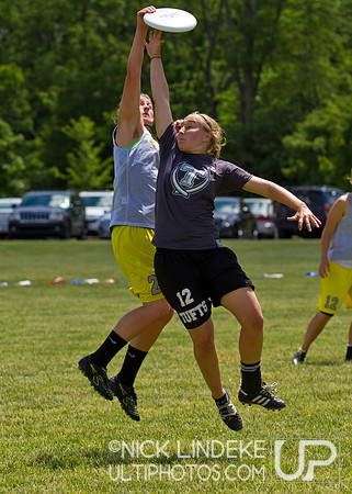2014 USAU D-I College Champs Saturday Action