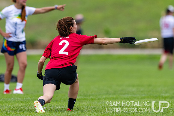 Pop Ultimate vs Spanglish in pool play at World Ultimate Club Championships