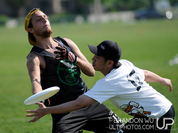 Saturday Open Pool Play & Crossovers - 2012 USAU D-III College Championships