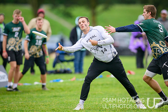 Round II pool play at USAU D-III College Championships