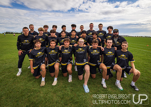 Team Manitoba - Team Photo . Edmonton, AB: Canadian Ultimate Jun