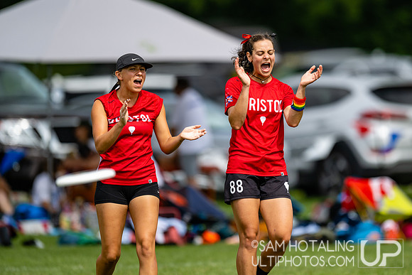 Bristol Women vs FABulous in pool play at World Ultimate Club Championships