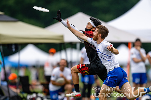 GOAT vs Nomadic Tribe in pool play at World Ultimate Club Championships